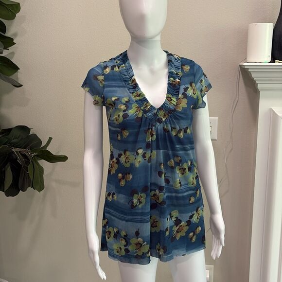 Sweet Pea Floral Double Mesh Tee Size XL Cap Sleeve Ruched Ruffle Deep V Neck - Picture 12 of 12